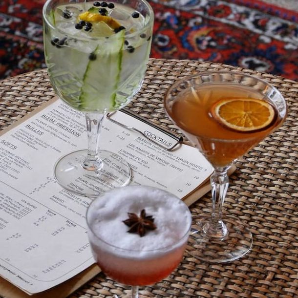 espace évènementiel pour soirée festive avec Bar à cocktails et tapas