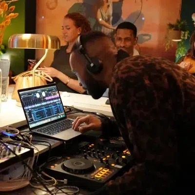 Soirée festive Bar dansant Bistrot des Cinéastes 7 Avenue de Clichy Paris17