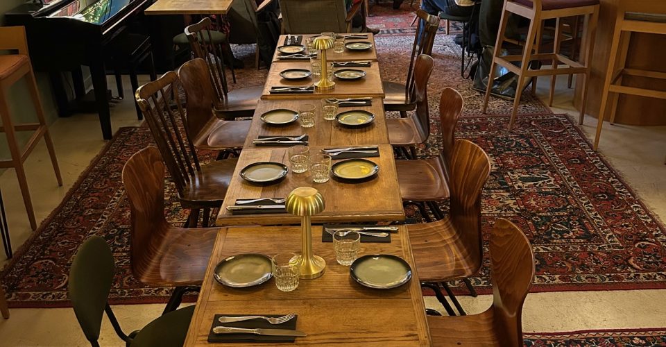 Déjeuner d'équipe privatisé restaurant Paris 17 cuisine maison tapas